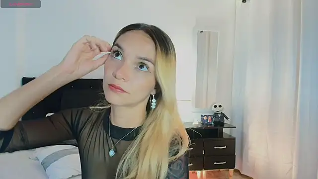 MeganLorensx online show from April 7, 8:43 pm