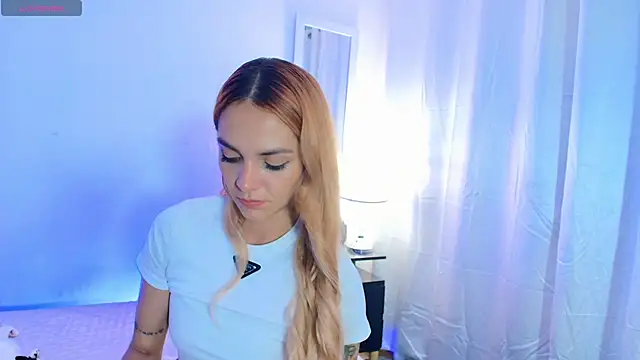 MeganLorensx online show from October 7, 11:39 pm