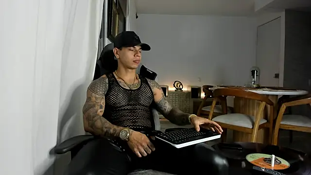Aron Dark online show from March 22, 11:42 pm