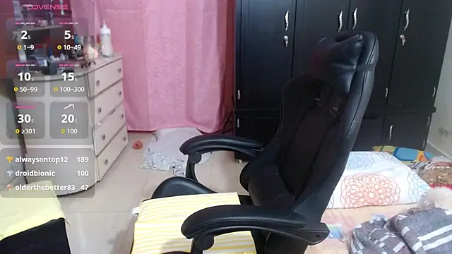 Snapshot of Giorgia_xue53 chatting on October 1, 1:55 am Giorgia xue53 online show from October 1, 1:55 am