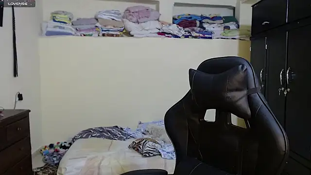 Snapshot of Giorgia_xue53 chatting on February 6, 8:50 am Giorgia xue53 online show from February 6, 8:50 am