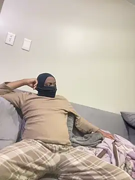 jaytee198610 online show from June 14, 8:32 pm