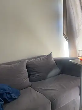 jaytee198610 online show from May 3, 7:57 am