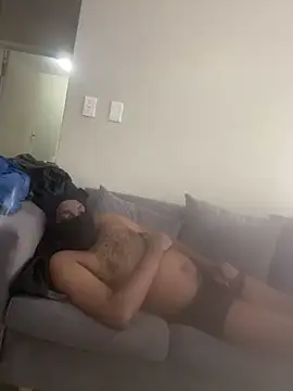 jaytee198610 online show from April 19, 12:06 pm