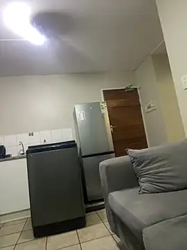 Snapshot of jaytee198610 chatting on February 23, 5:57 pm jaytee198610 online show from February 23, 5:57 pm