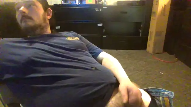 daddysmalldick502 online show from March 6, 5:30 pm