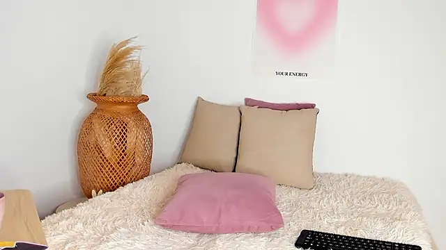 EmmaCollemann online show from February 7, 12:51 am