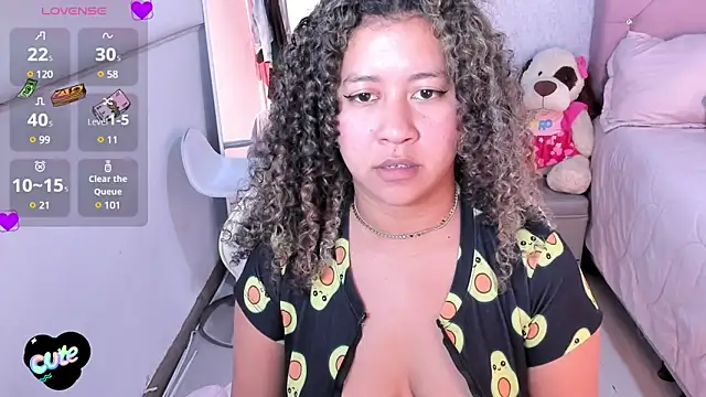 Kenia tompson01 online show from March 18, 5:55 pm