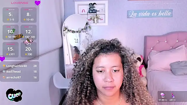 Kenia tompson01 online show from March 19, 12:04 am