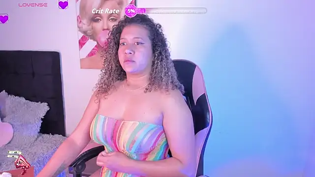 Kenia tompson01 online show from October 29, 3:11 pm