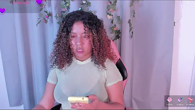 Kenia tompson01 online show from November 17, 7:18 pm