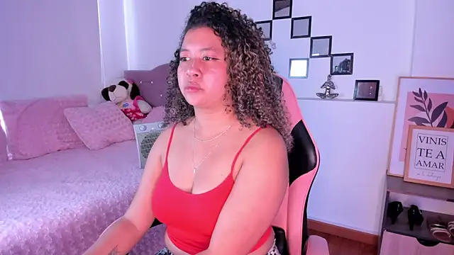 Kenia tompson01 online show from September 25, 6:25 pm