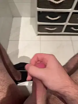 Deralboaus01 online show from January 16, 8:54 am