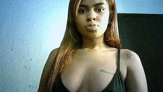 Snapshot of Bellabeltrann chatting on September 21, 8:41 am Bellabeltrann online show from September 21, 8:41 am