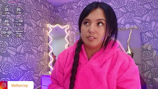 Snapshot of Mellani_tay chatting on March 10, 9:23 am Mellani tay online show from March 10, 9:23 am