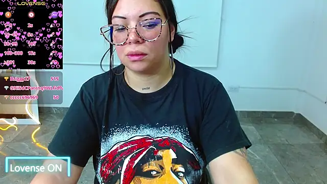 Snapshot of martinna_tay chatting on March 22, 8:29 am martinna tay online show from March 22, 8:29 am