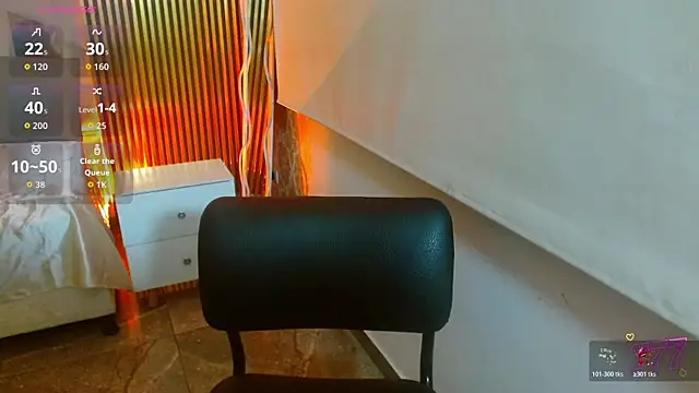 Snapshot of martinna_tay chatting on July 10, 3:17 am martinna tay online show from July 10, 3:17 am