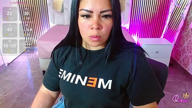 martinna tay online show from May 22, 3:04 am