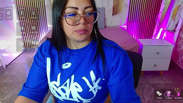 martinna tay online show from May 13, 3:24 am