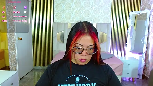 martinna tay online show from November 8, 3:21 am