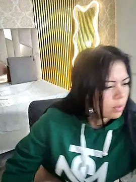 martinna tay online show from March 21, 3:30 am