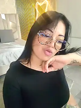 martinna tay online show from March 21, 8:19 am