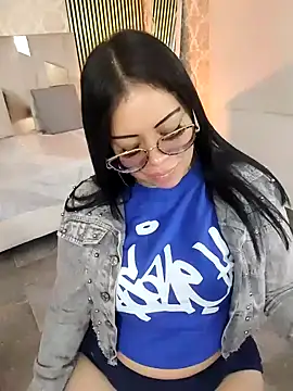 martinna tay online show from March 6, 3:34 am