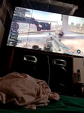 Snapshot of Akonam3000 chatting on October 29, 4:39 pm Akonam3000 online show from October 29, 4:39 pm