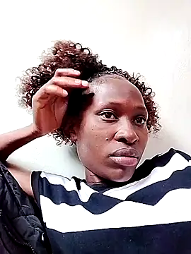 LOVELY-2BERRY online show from October 16, 7:38 am