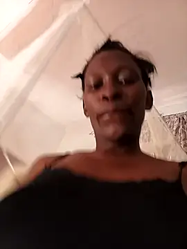 LOVELY-2BERRY online show from December 19, 6:49 am