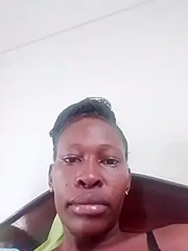 LOVELY-2BERRY online show from April 2, 9:16 am