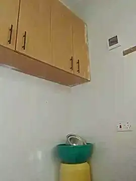 LOVELY-2BERRY online show from November 1, 5:36 am