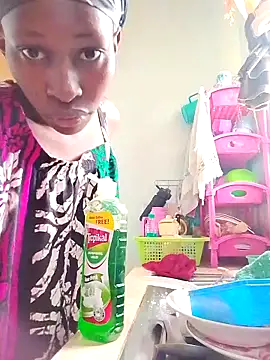 LOVELY-2BERRY online show from October 6, 5:30 am