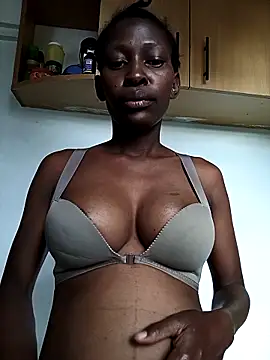 LOVELY-2BERRY online show from December 18, 5:12 am