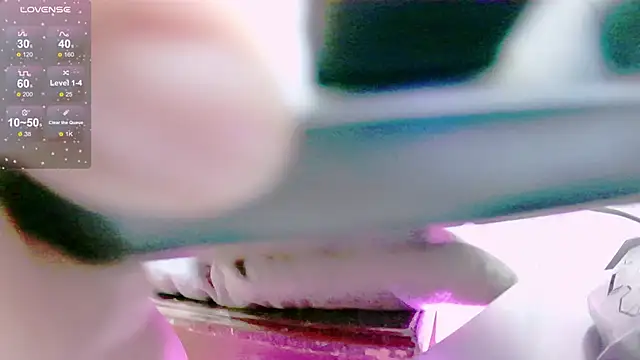 Sumi y online show from October 30, 2:32 am