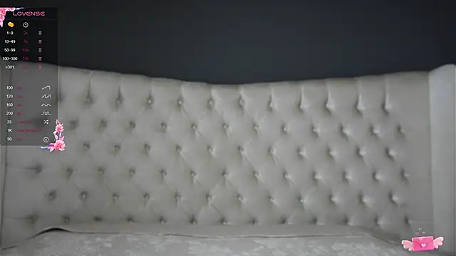 nichole bree  online show from February 28, 11:36 am