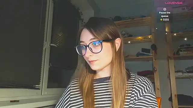 Snapshot of monlight__dana chatting on November 11, 6:03 pm monlight dana online show from November 11, 6:03 pm