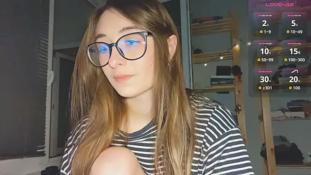 Snapshot of monlight__dana chatting on October 7, 7:04 pm monlight dana online show from October 7, 7:04 pm