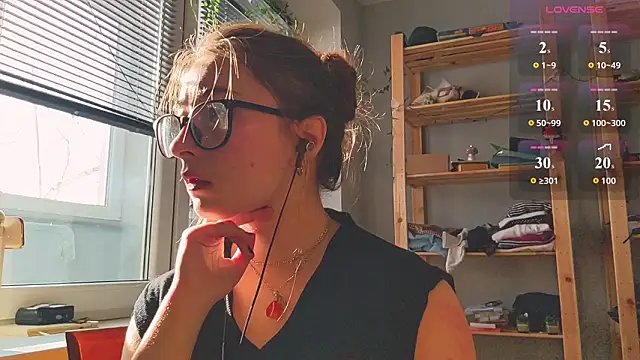 monlight  dana online show from February 8, 11:30 am