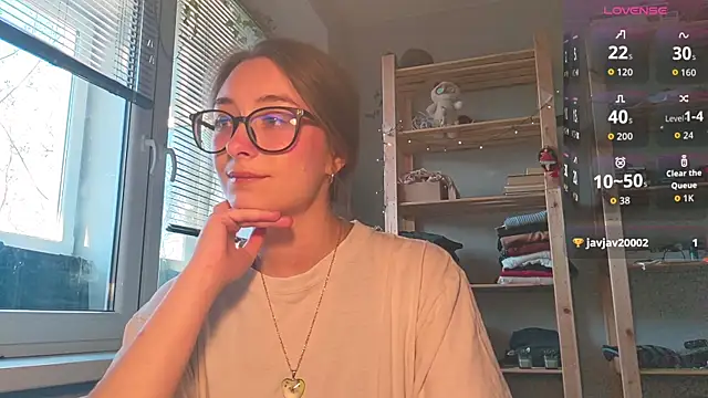 monlight  dana online show from April 2, 4:24 pm