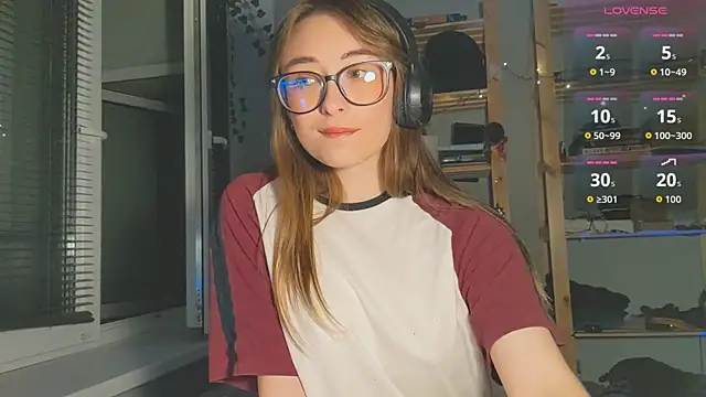 Snapshot of monlight__dana chatting on September 22, 9:32 pm monlight dana online show from September 22, 9:32 pm