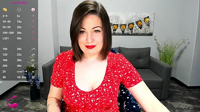 Emily Midlton online show from November 3, 1:58 pm