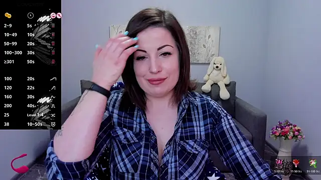 Emily Midlton online show from October 21, 6:24 am