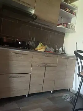 Berry Bans online show from February 18, 7:10 pm