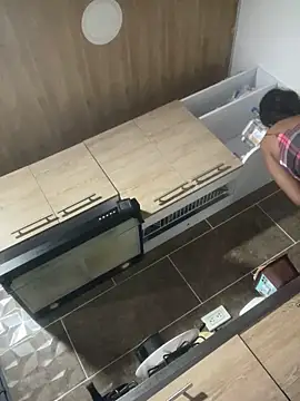 Berry Bans online show from November 30, 10:10 pm