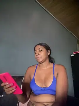 Berry Bans online show from March 5, 9:11 pm