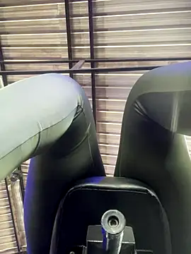 Berry Bans online show from November 20, 5:24 pm