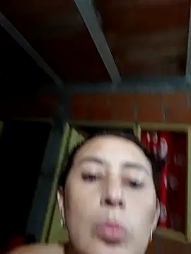 Snapshot of anita15love chatting on January 4, 11:17 pm anita15love online show from January 4, 11:17 pm