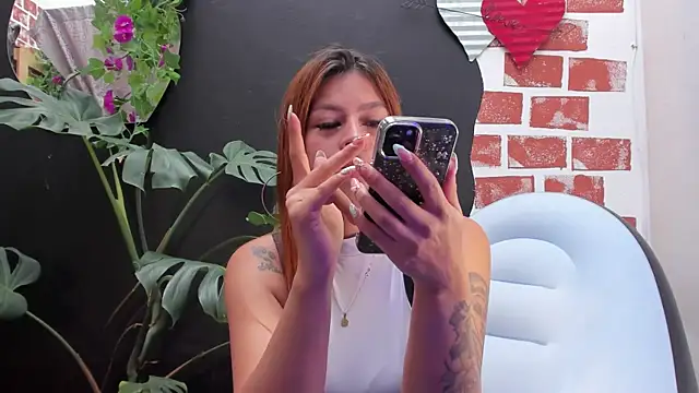 Snapshot of Charlotte_Ice1 chatting on June 24, 3:43 pm Charlotte Ice1 online show from June 24, 3:43 pm