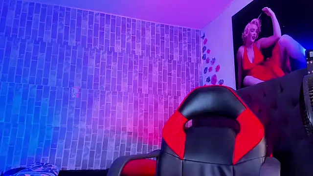 Snapshot of PARADISE_S7S chatting on January 19, 9:33 am PARADISE S7S online show from January 19, 9:33 am